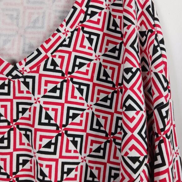 Liz Claiborne XXL womens Pullover Black Red Logo NWT - Picture 11 of 15